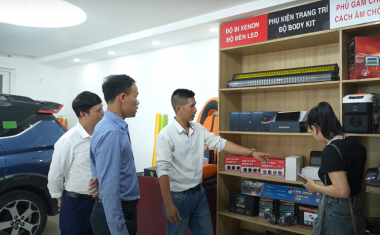 Khai trương đại lý phân phối màn hình ôtô MORCAR